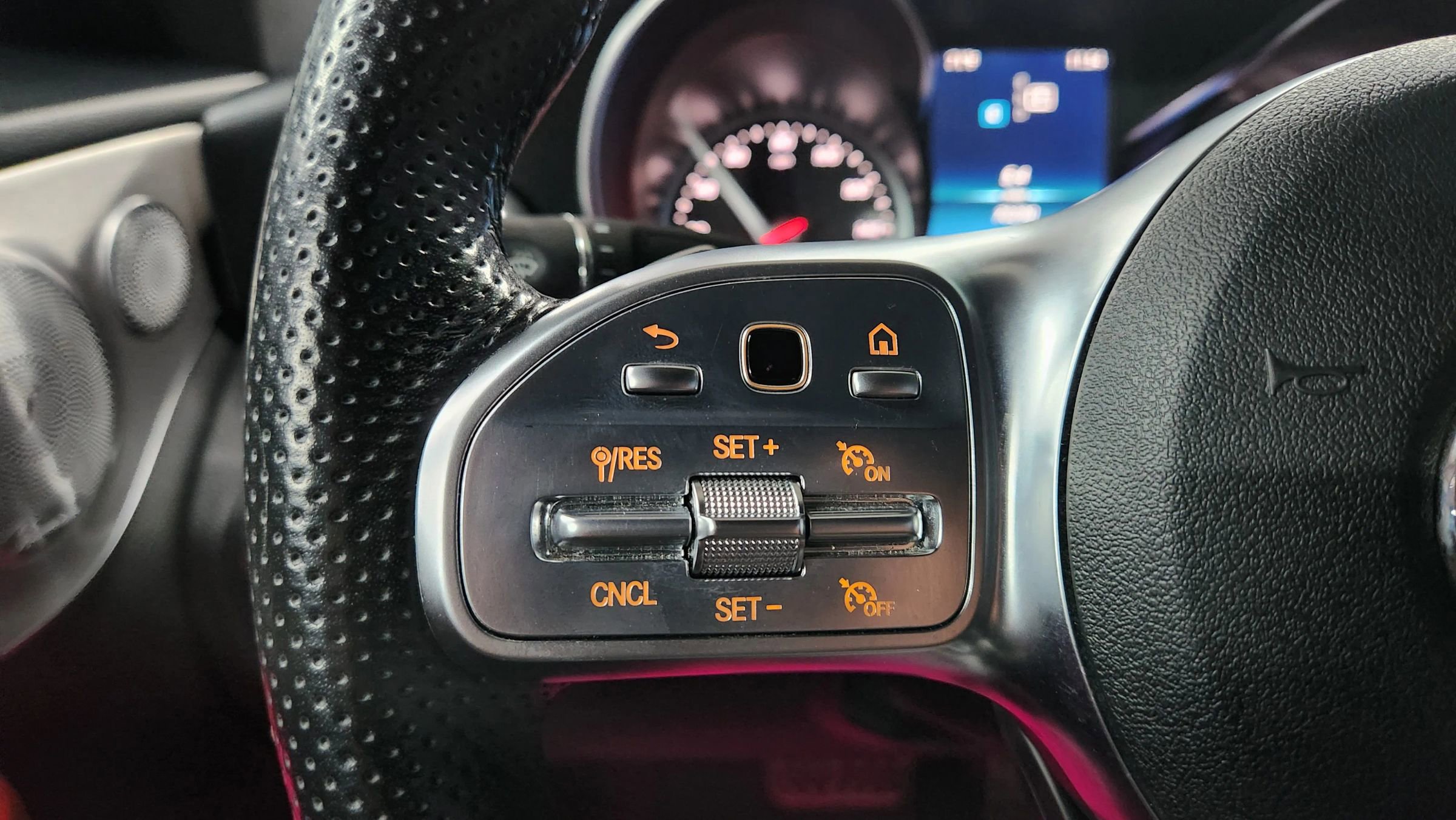 Used 2019 Mercedes-Benz C 300 4MATIC Coupe w/ AMG Line image 25
