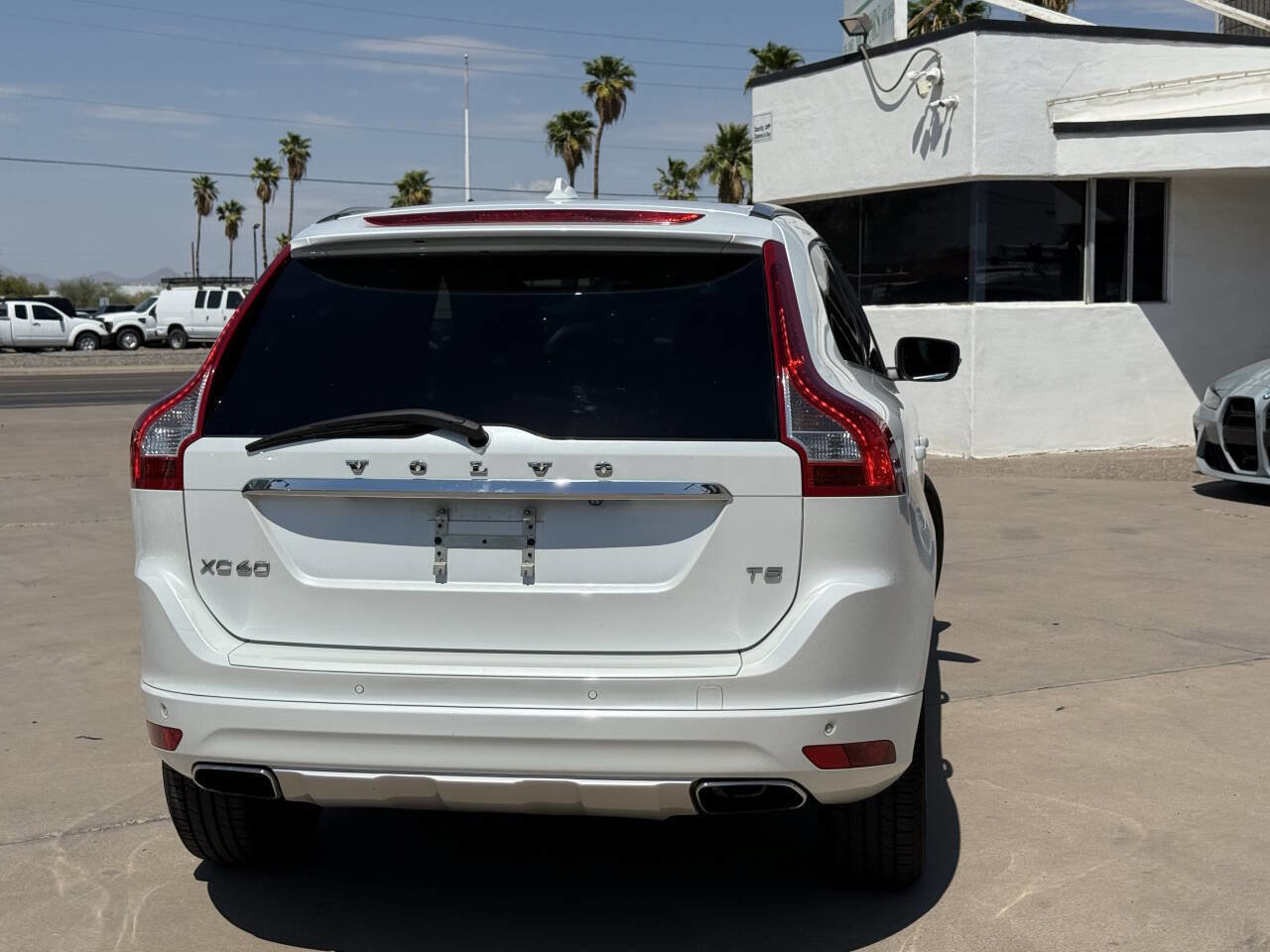 Used 2015 Volvo XC60 T5 Premier w/ Proximity Package image 14