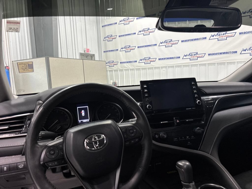 Used 2024 Toyota Camry SE w/ Cold Weather Package FWD image 2