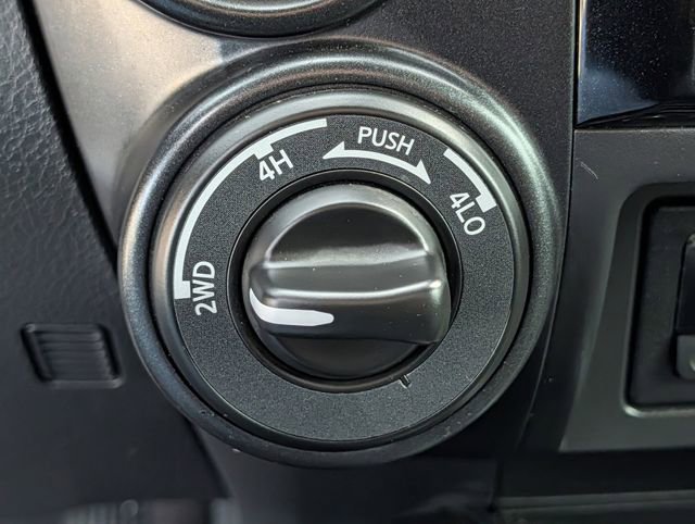 Used 2023 Nissan Titan PRO-4X w/ Pro-4x Convenience Package image 15