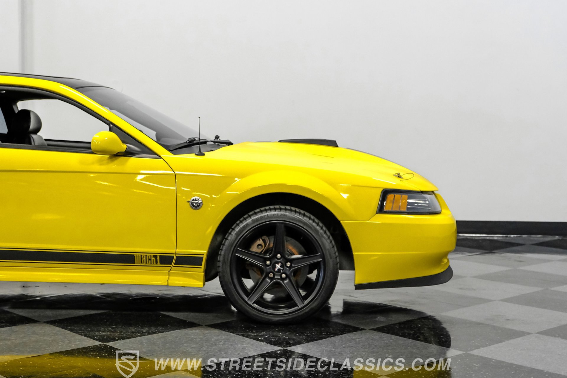 Used 2003 Ford Mustang Mach 1 RWD image 29