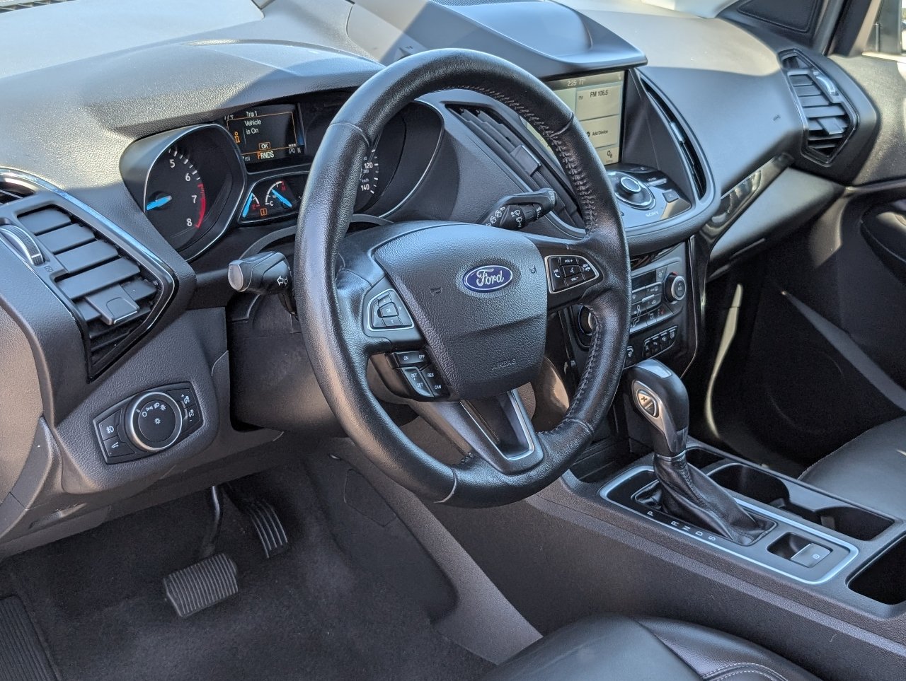 Used 2019 Ford Escape Titanium FWD image 14