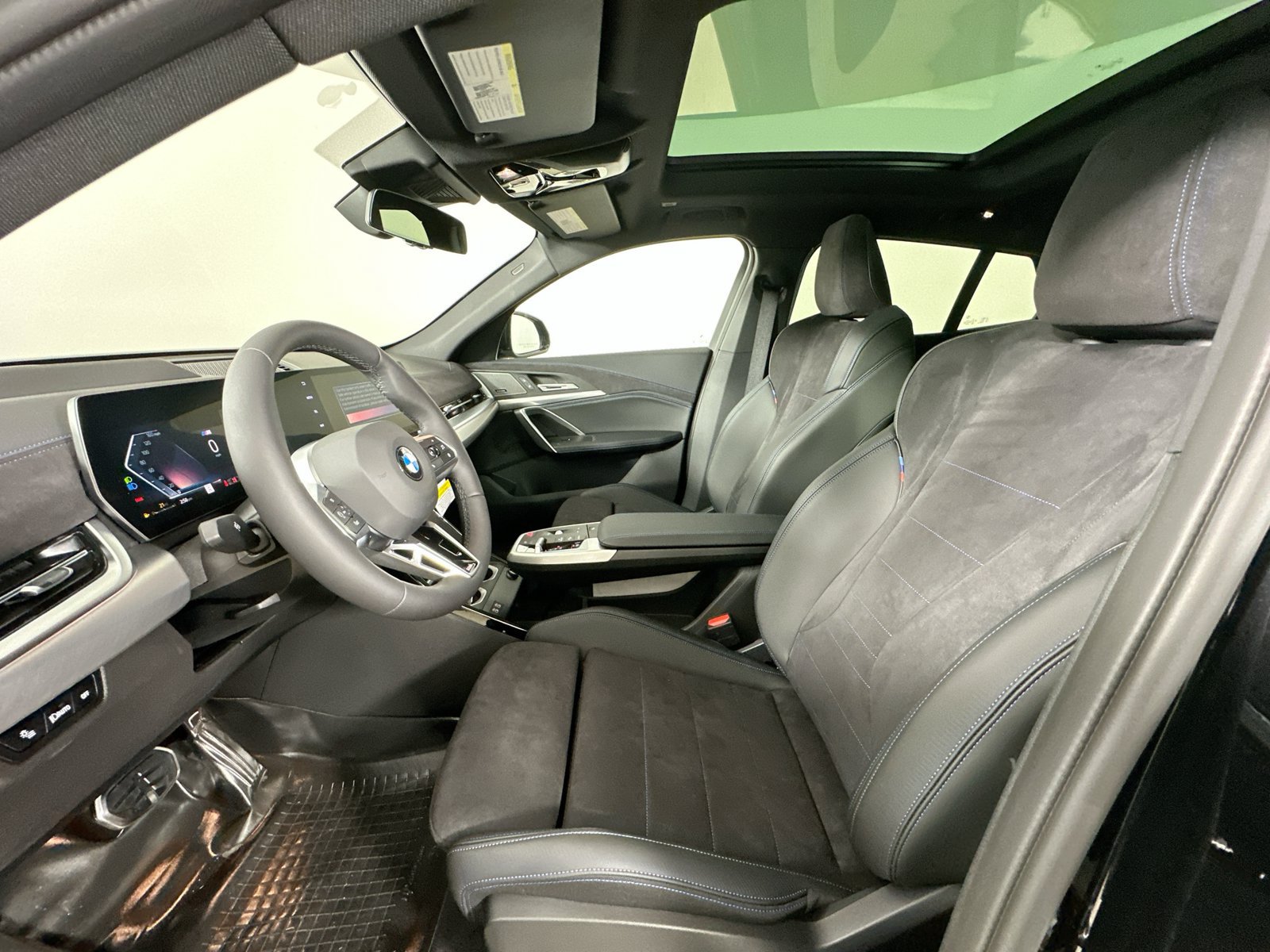 New 2027 BMW X2 xDrive28i AWD/4WD image 32