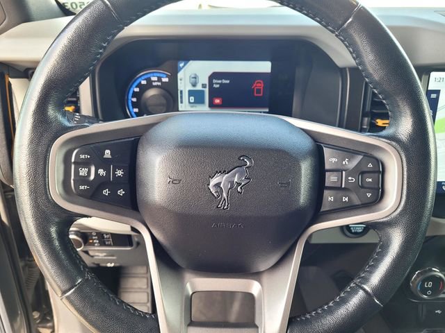 Used 2023 Ford Bronco Badlands image 25