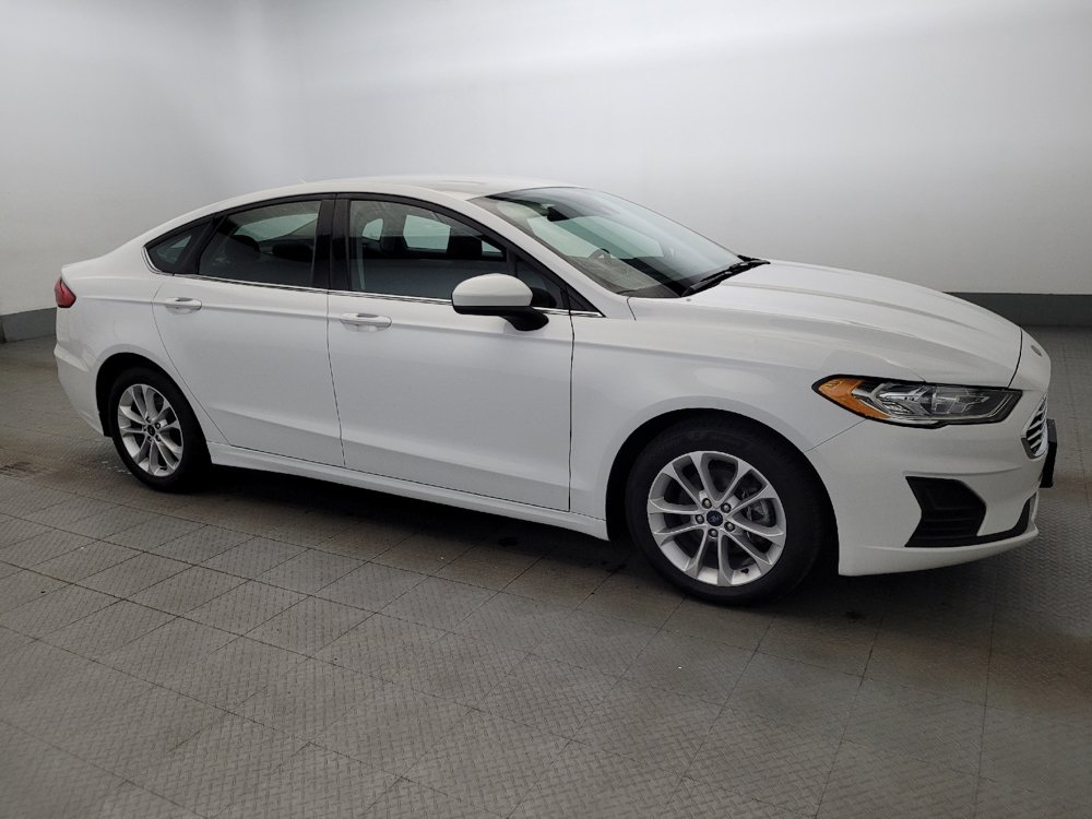 Used 2020 Ford Fusion SE FWD image 11