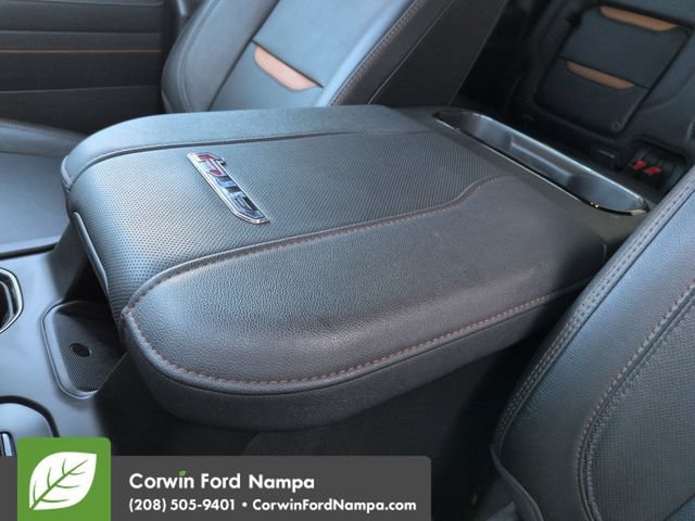 Used 2024 GMC Sierra 2500 AT4 w/ Technology Package AWD/4WD image 19