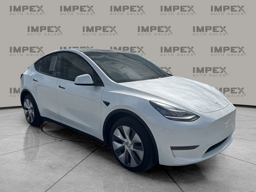 Used 2023 Tesla Model Y Long Range image 7