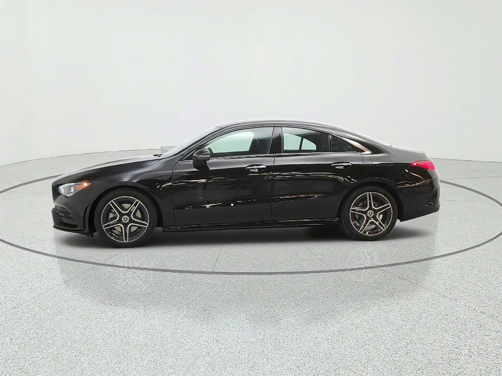 Used 2023 Mercedes-Benz CLA 250 image 8