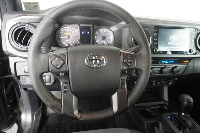 Used 2023 Toyota Tacoma TRD Off-Road w/ Technology Package AWD/4WD image 23