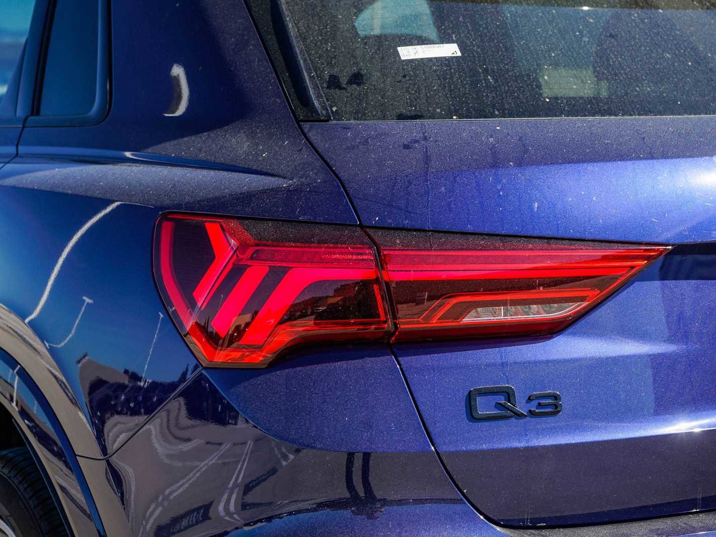 Used 2025 Audi Q3 2.0T Premium w/ Convenience Package image 8