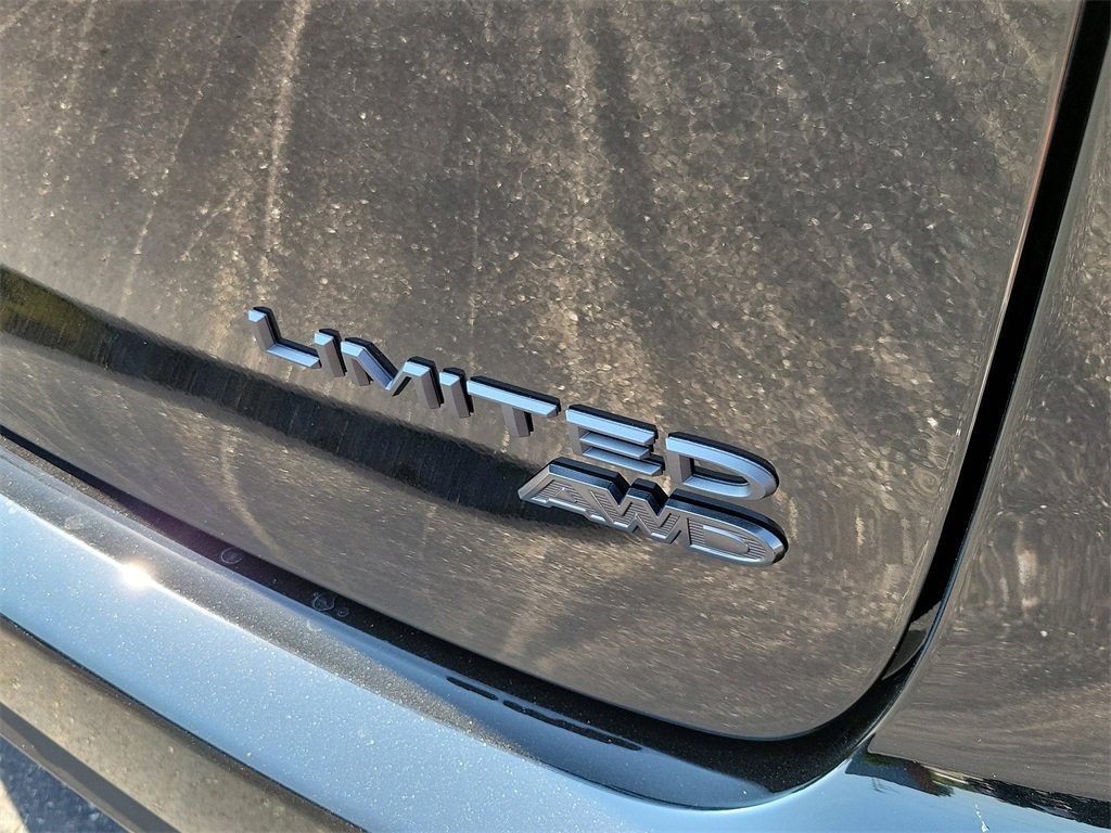 New 2026 Chrysler Pacifica Limited image 6