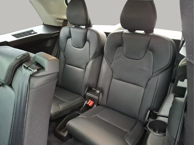 Used 2021 Volvo XC90 T6 Inscription w/ Advanced Package AWD/4WD image 7