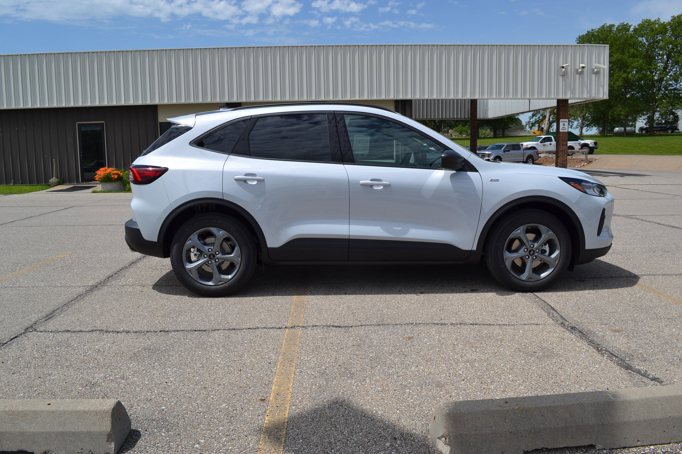 New 2025 Ford Escape ST-Line image 5