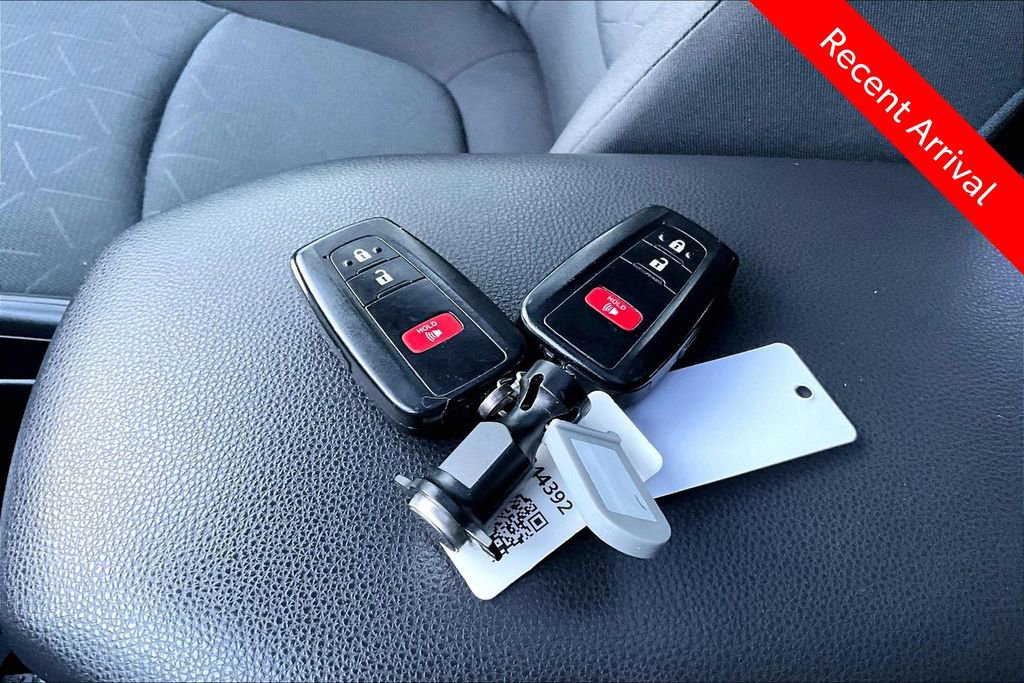 Used 2019 Toyota RAV4 XLE w/ All Weather Liner Package FWD image 35