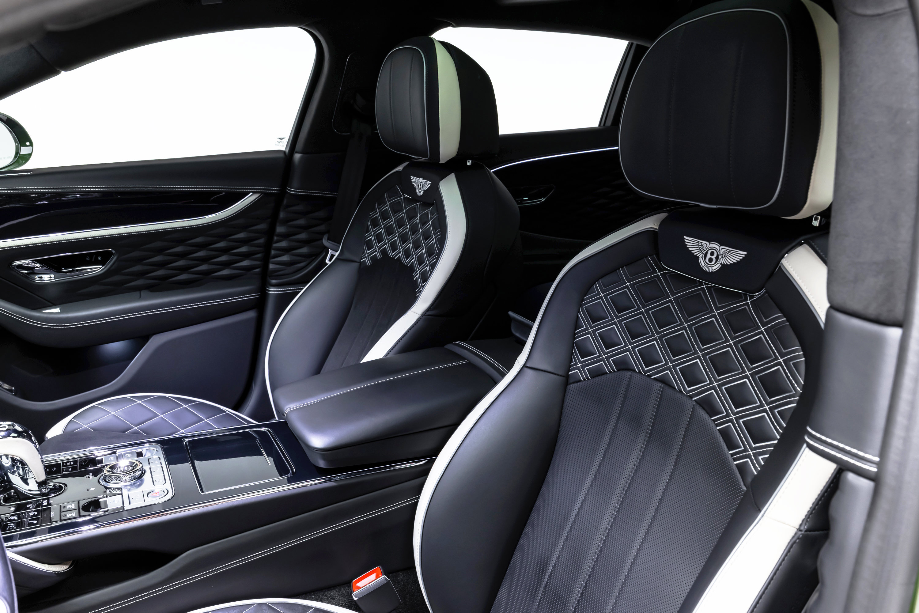 Used 2024 Bentley Flying Spur W12 AWD/4WD image 77