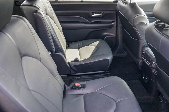 Used 2024 Toyota Grand Highlander Limited image 18