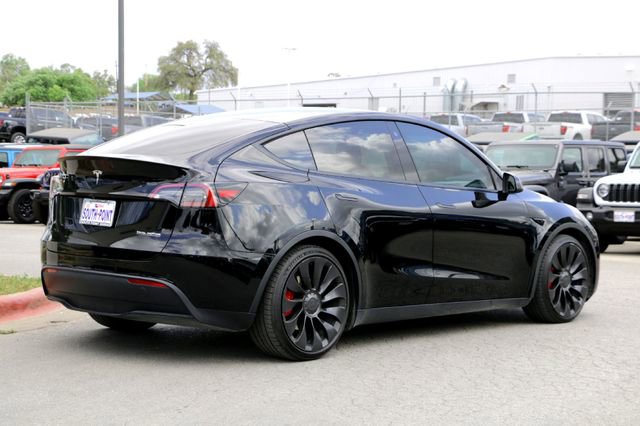 Used 2022 Tesla Model Y Performance image 5