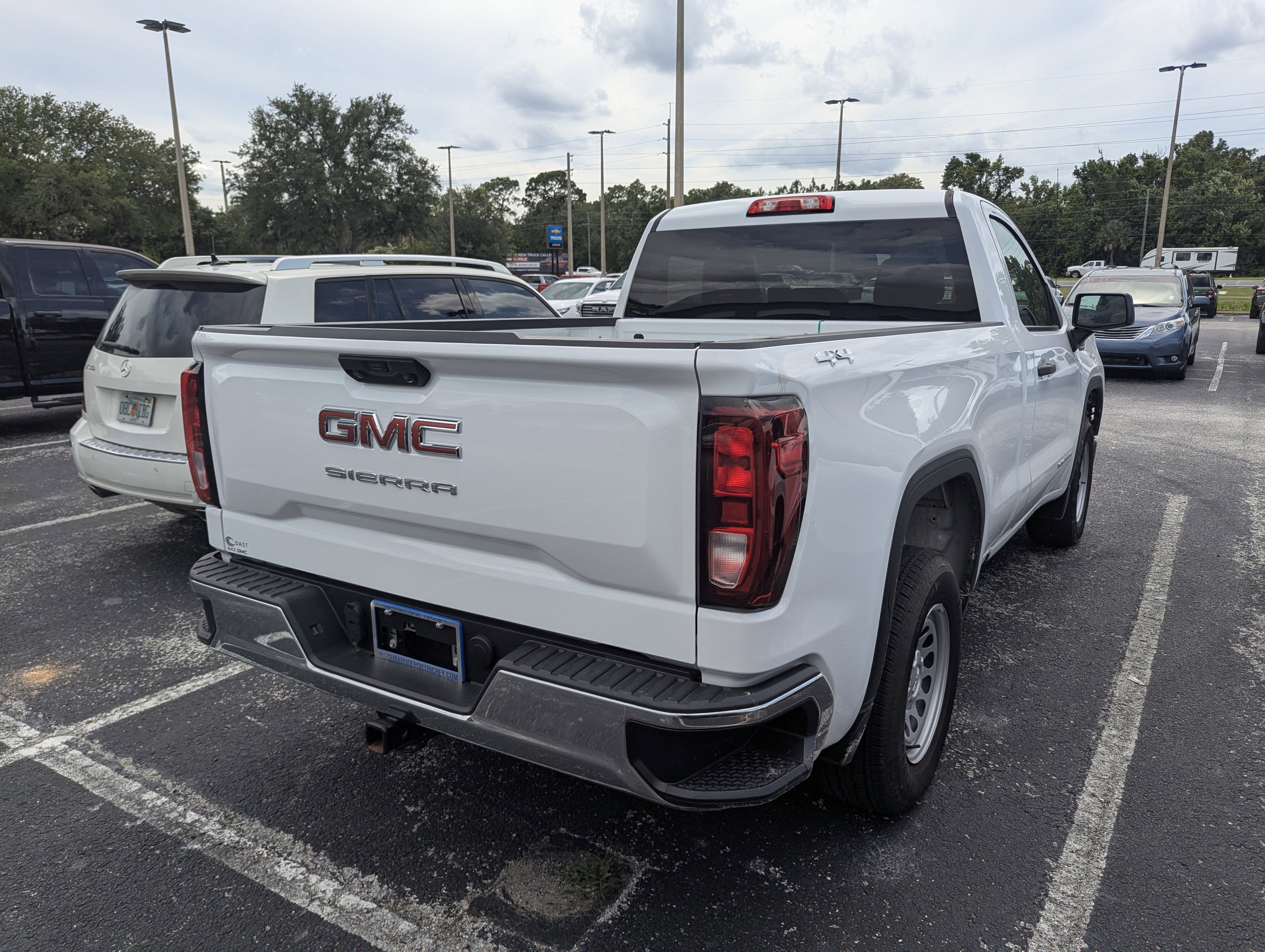 Certified 2024 GMC Sierra 1500 Pro w/ Pro Value Package AWD/4WD image 6