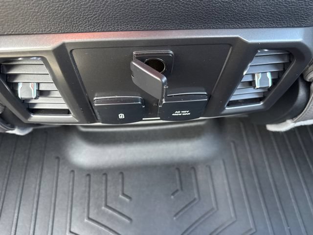 Used 2019 Ford F250 XLT w/ XLT Value Package AWD/4WD image 28
