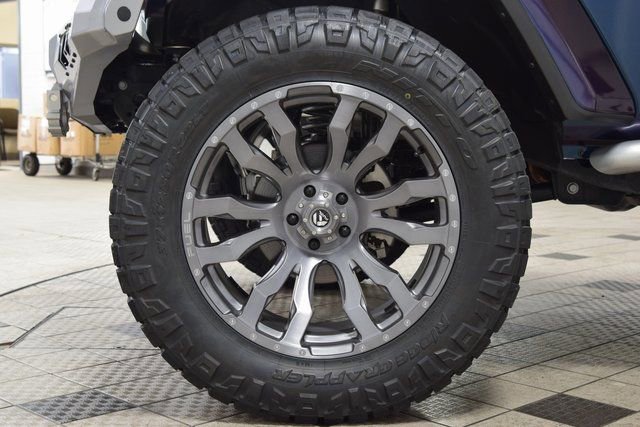 Used 2024 Jeep Wrangler Sahara w/ Technology Group image 27