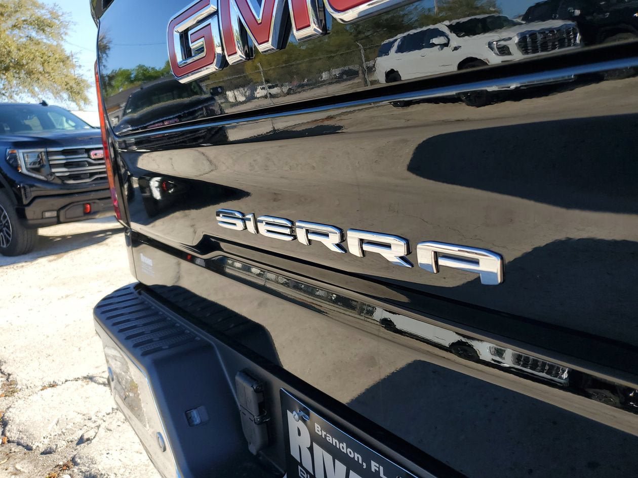 New 2026 GMC Sierra 1500 SLT w/ SLT Premium Plus Package AWD/4WD image 8