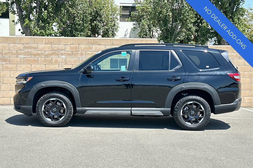 Certified 2025 Honda Pilot TrailSport image 7