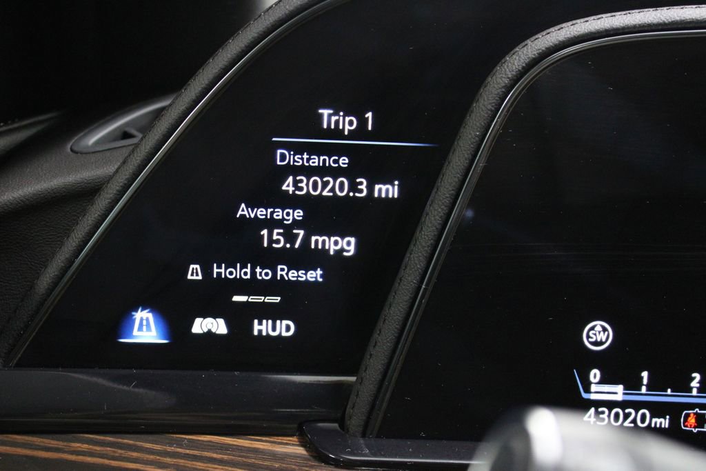 Used 2023 Cadillac Escalade Premium Luxury w/ LPO, Illumination Package RWD image 44