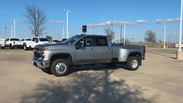 New 2026 Chevrolet Silverado 3500 LT w/ Safety Package AWD/4WD image 5