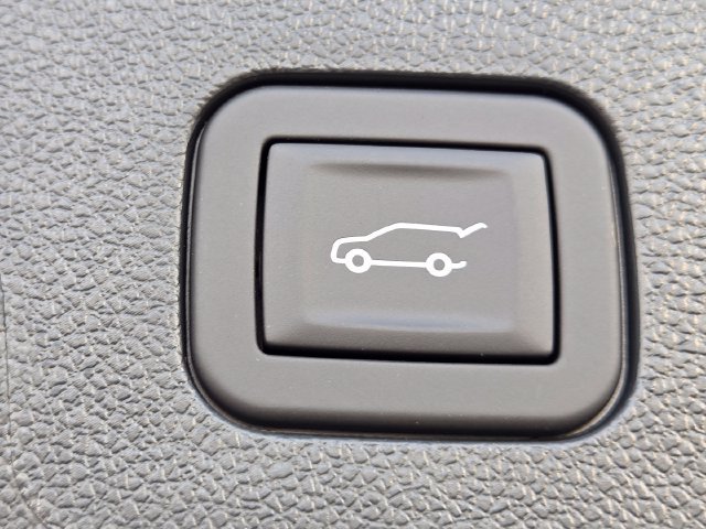 New 2027 GMC Terrain Denali w/ LPO, Floor Liner Package AWD/4WD image 20