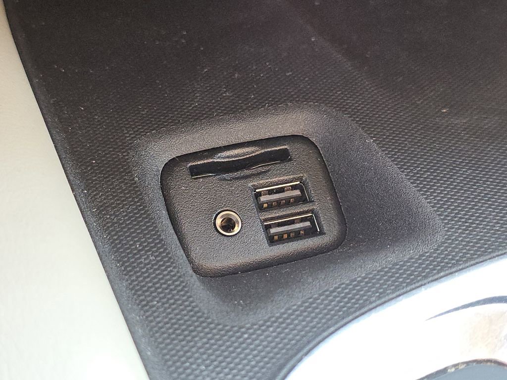 Used 2020 Buick Enclave Essence w/ Sport Touring Edition image 29