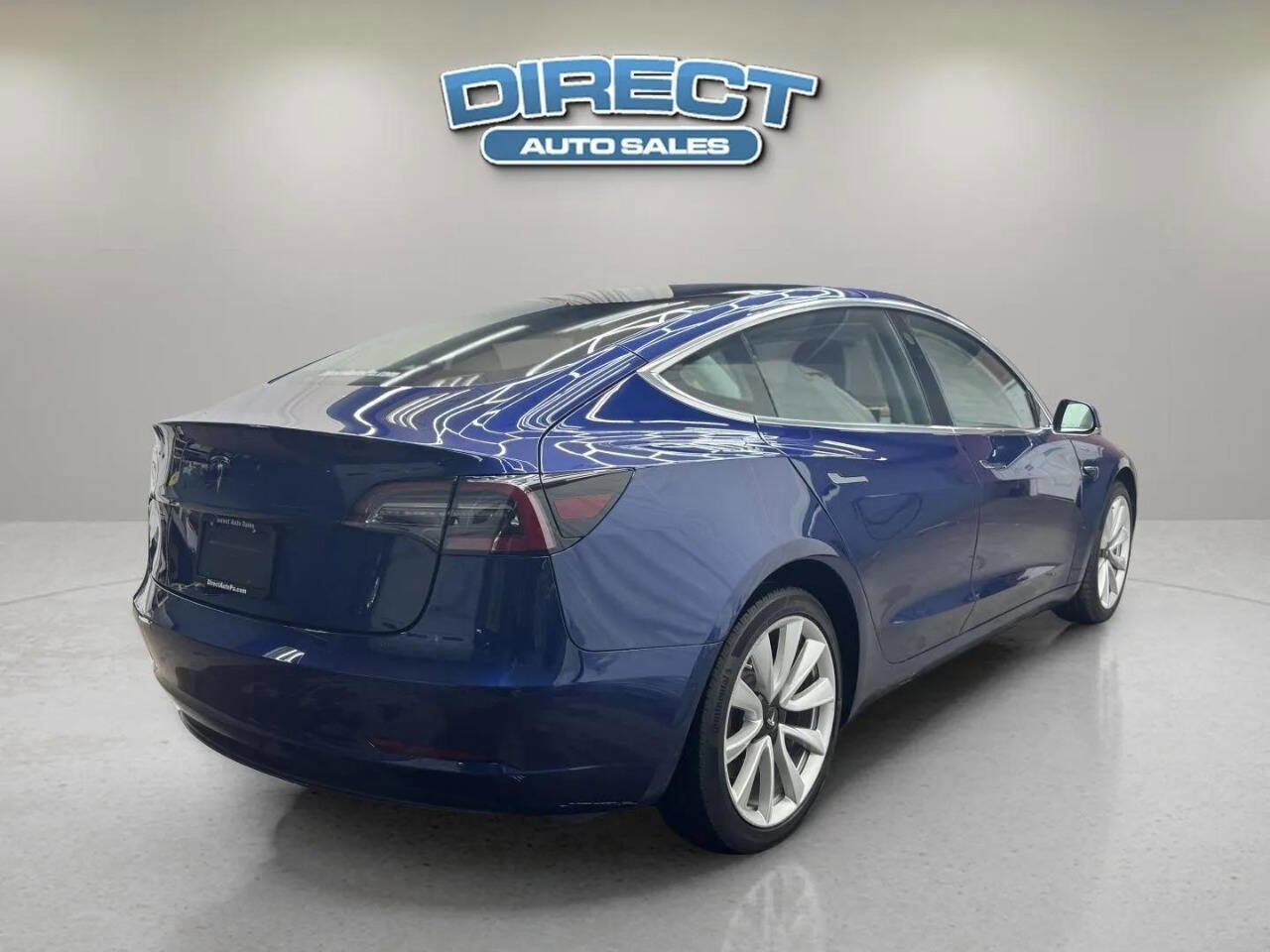 Used 2019 Tesla Model 3 Standard Range Plus image 6