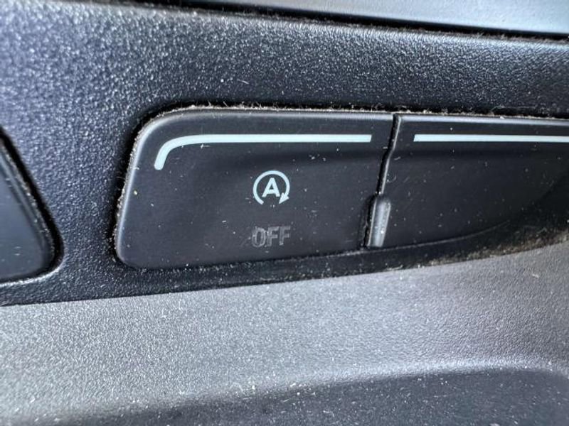 Used 2022 Ford Transit Connect XL image 21