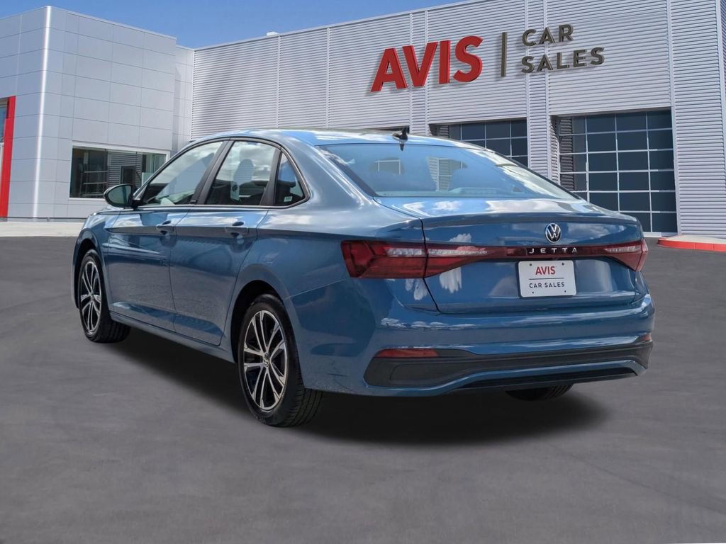 Used 2025 Volkswagen Jetta Sport image 9