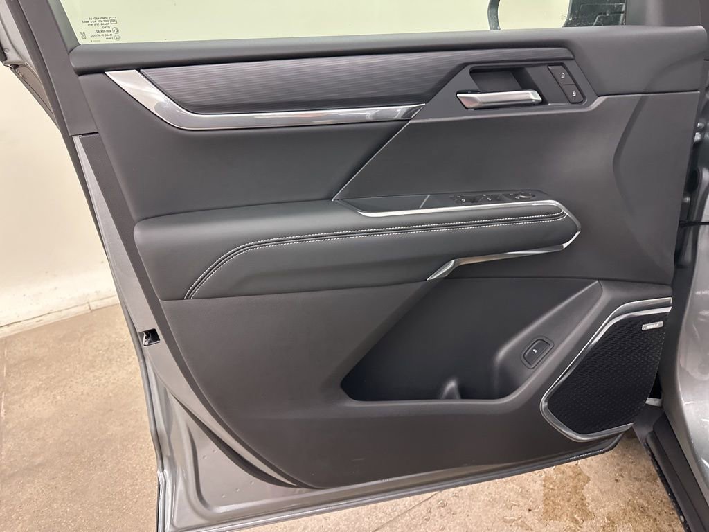 New 2026 GMC Acadia Elevation w/ Elevation Premium Package AWD/4WD image 30