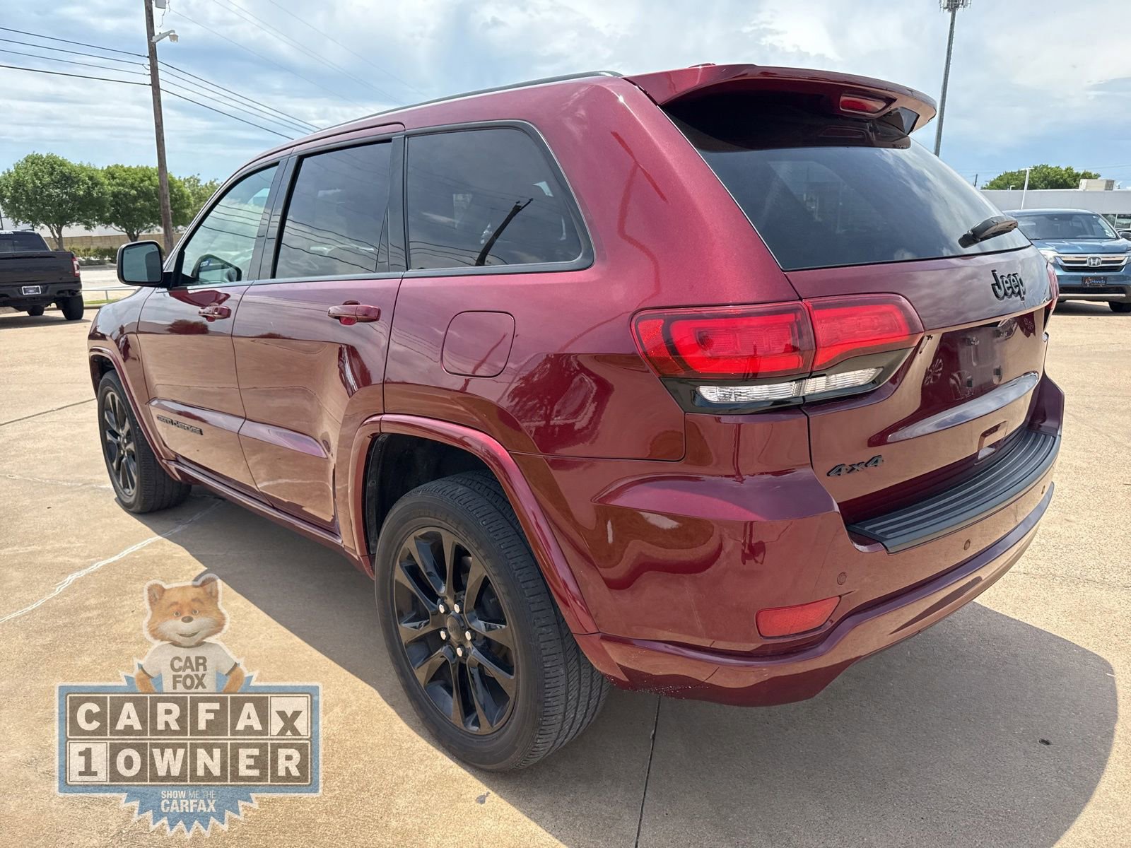Used 2020 Jeep Grand Cherokee Altitude AWD/4WD image 5