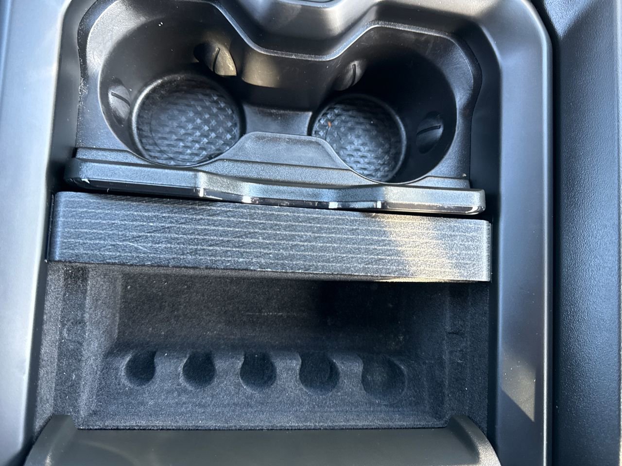 Used 2024 RAM 2500 Limited image 25