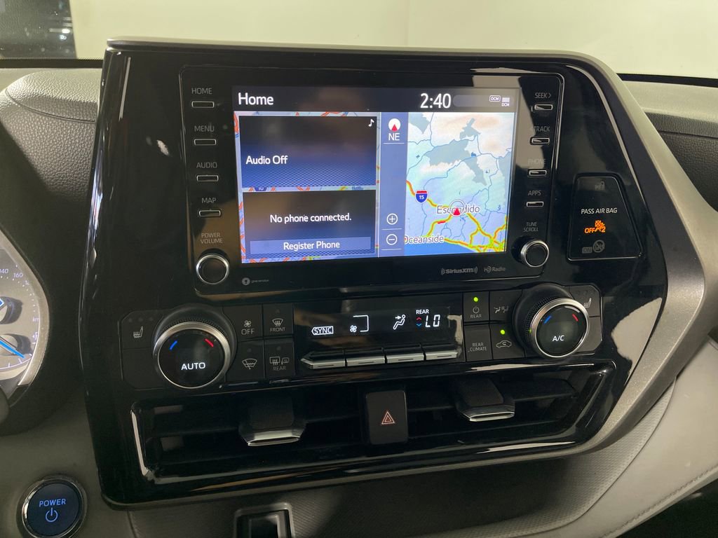 Used 2022 Toyota Highlander XLE AWD/4WD image 20
