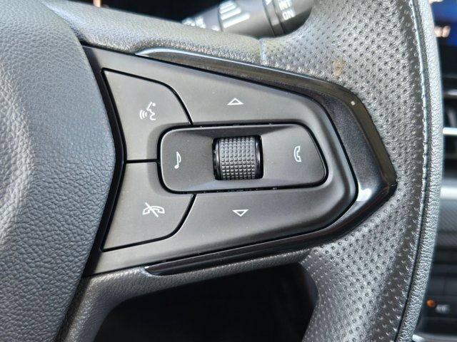 Used 2025 Chevrolet TrailBlazer LT AWD/4WD image 21