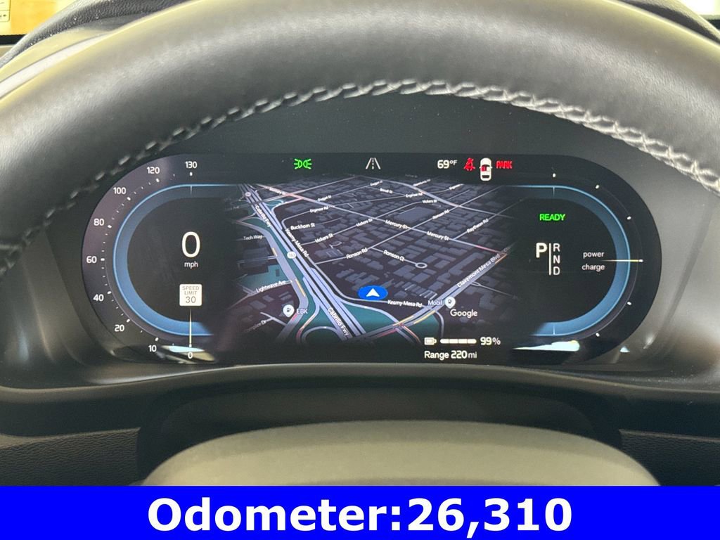 Certified 2023 Volvo XC40 Recharge Core image 23