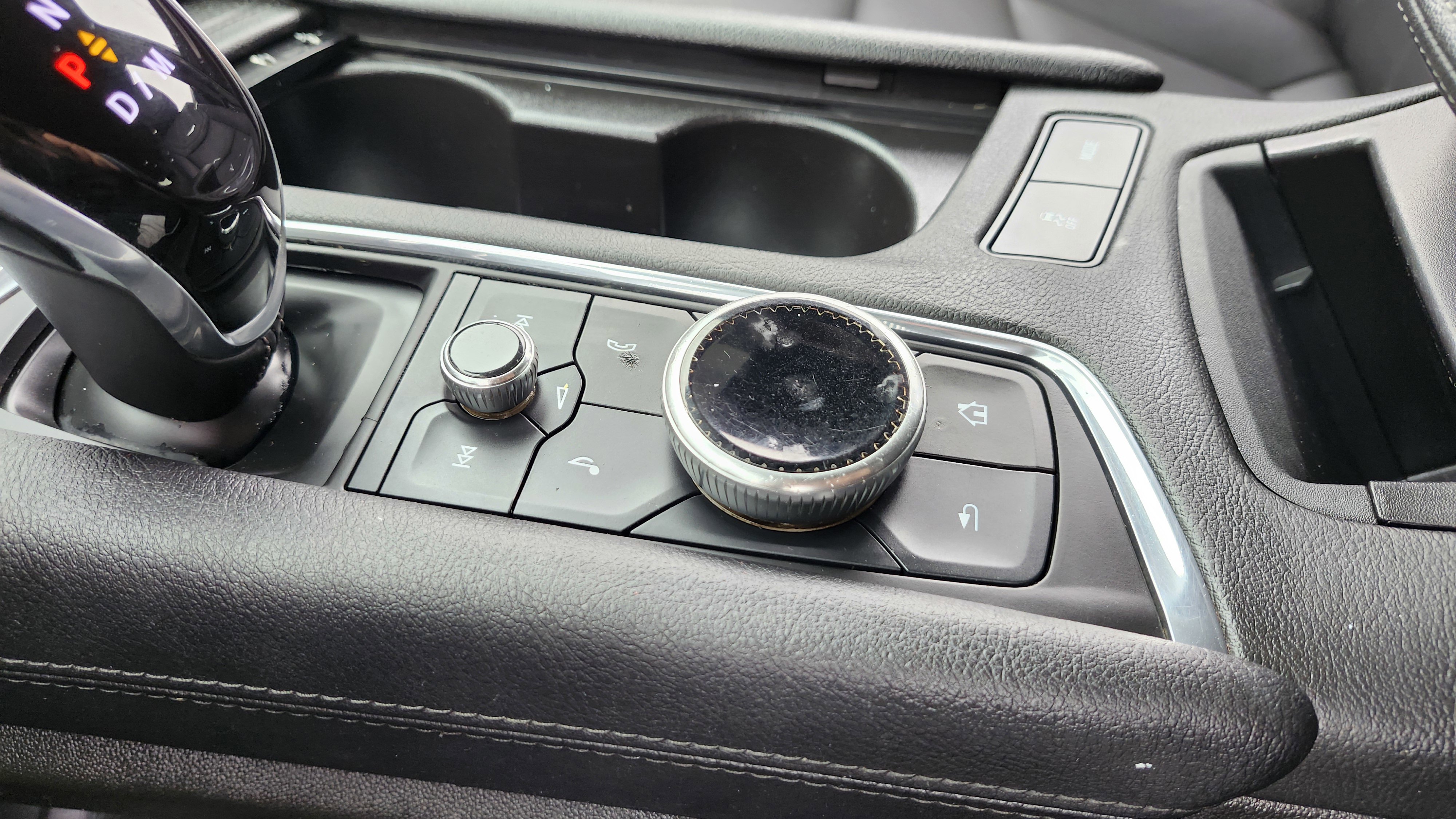 Used 2022 Cadillac XT5 Luxury image 36