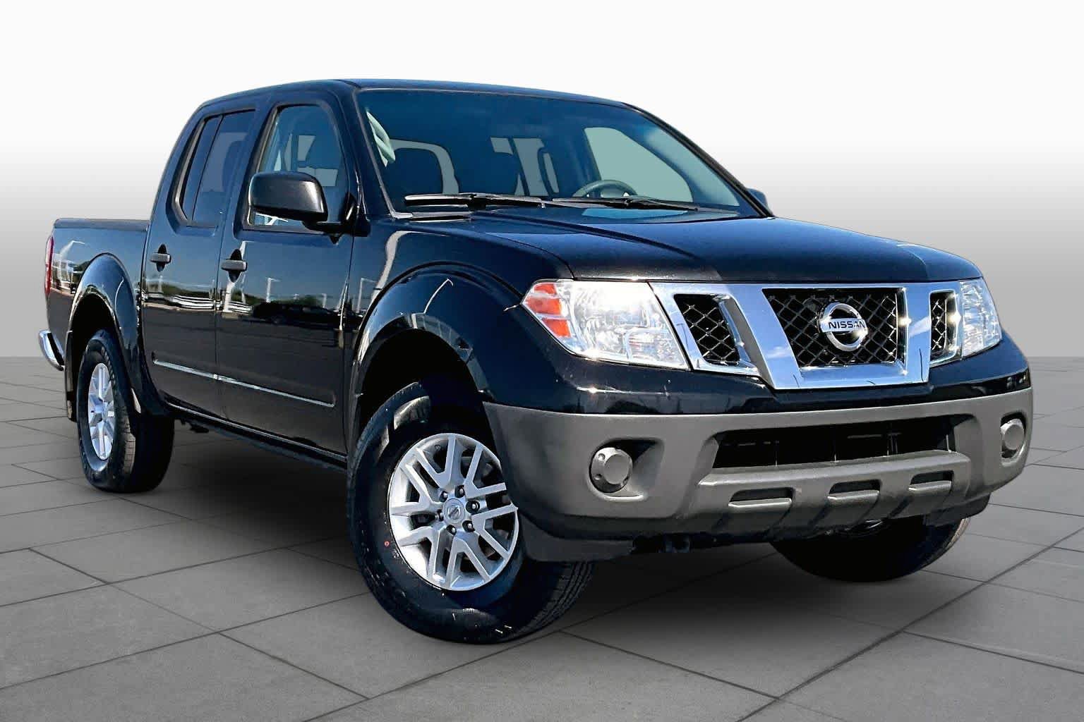 Used 2019 Nissan Frontier SV AWD/4WD image 2