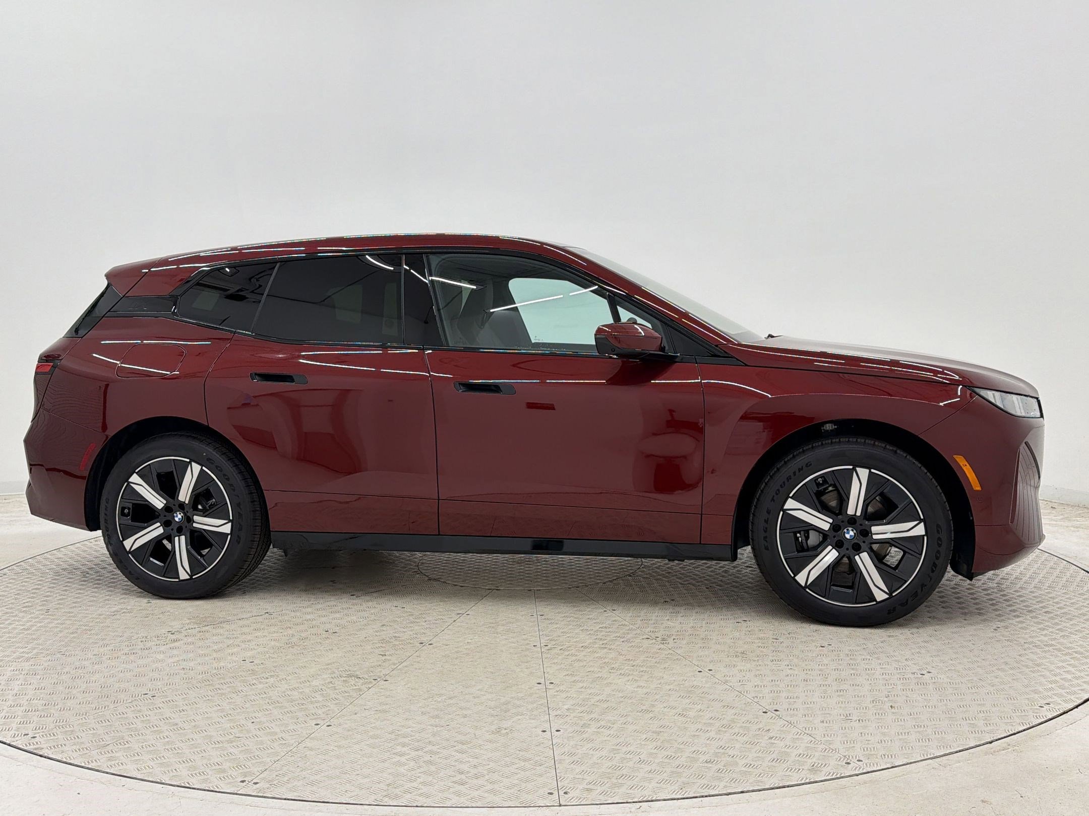 New 2026 BMW iX xDrive45 image 8