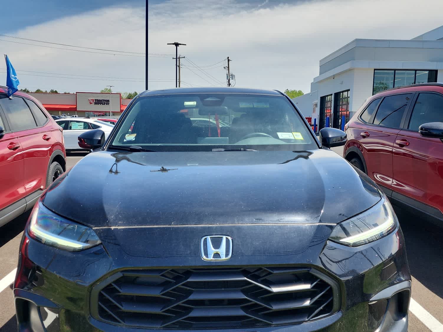 Used 2023 Honda HR-V Sport image 3