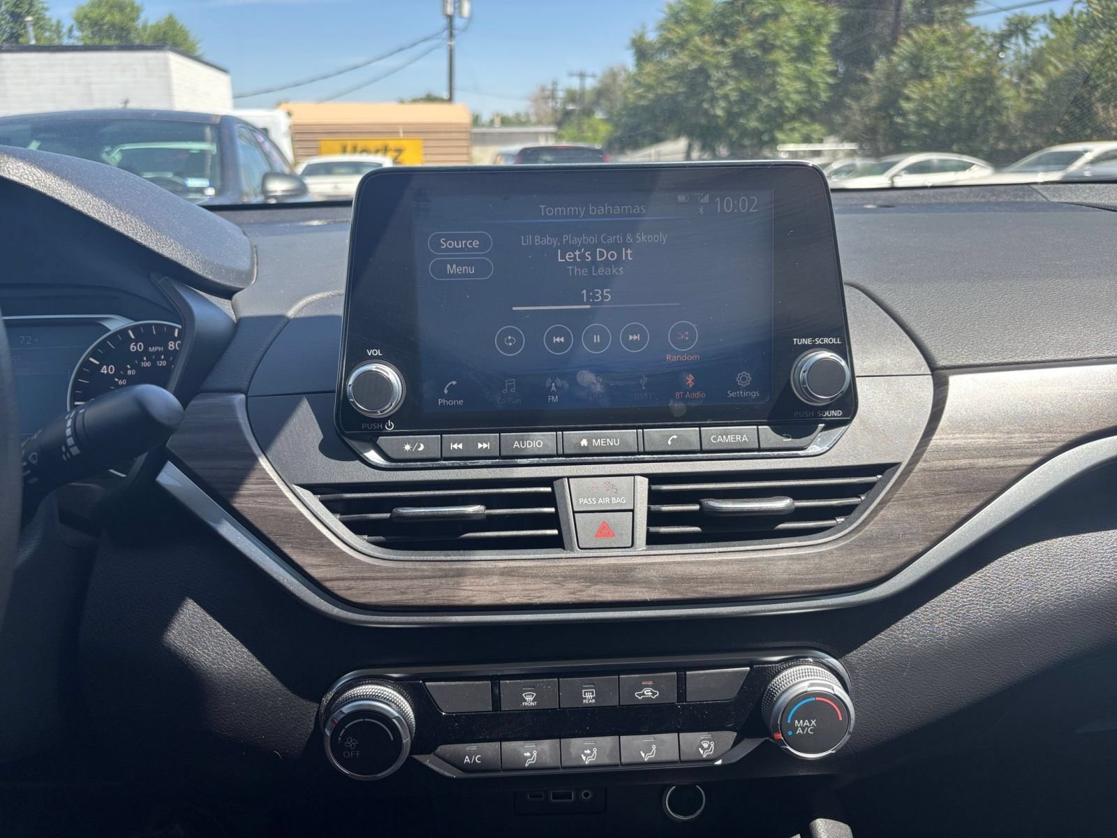 Used 2025 Nissan Altima 2.5 SV FWD image 17
