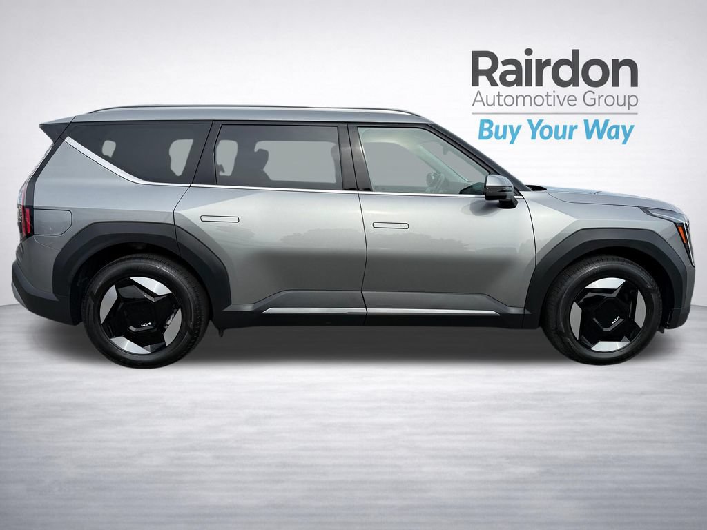 Certified 2024 Kia EV9 Wind AWD/4WD image 8