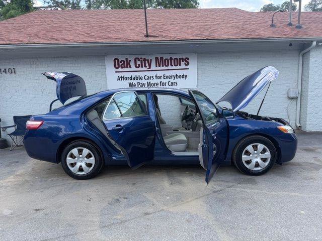 Used 2007 Toyota Camry XLE FWD image 10