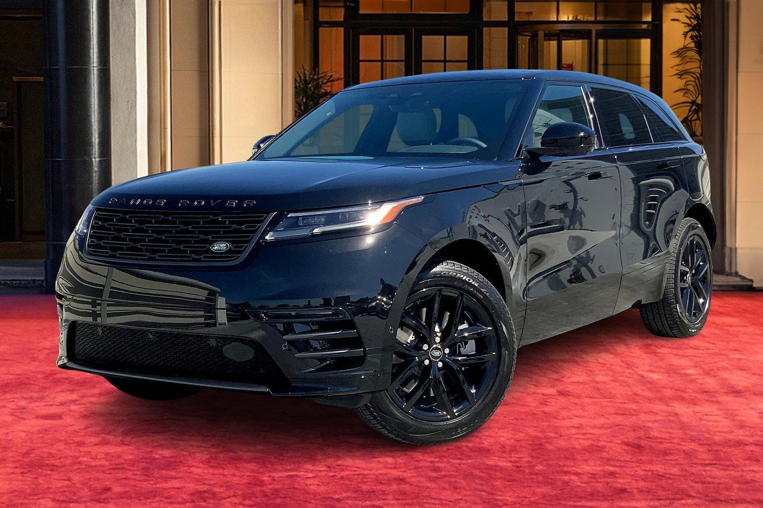 New 2026 Land Rover Range Rover Velar Dynamic SE image 1