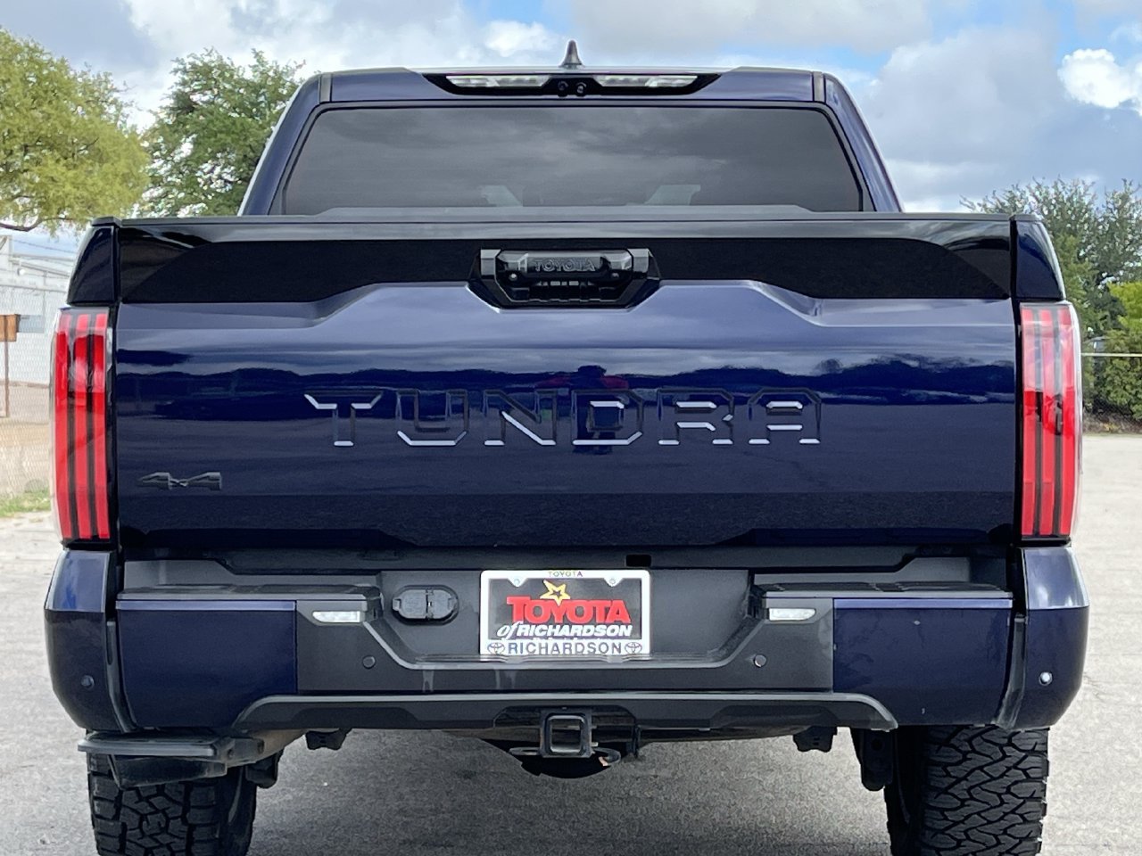 Used 2024 Toyota Tundra Platinum AWD/4WD image 5