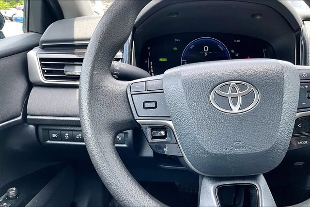 Used 2025 Toyota Camry LE FWD image 11