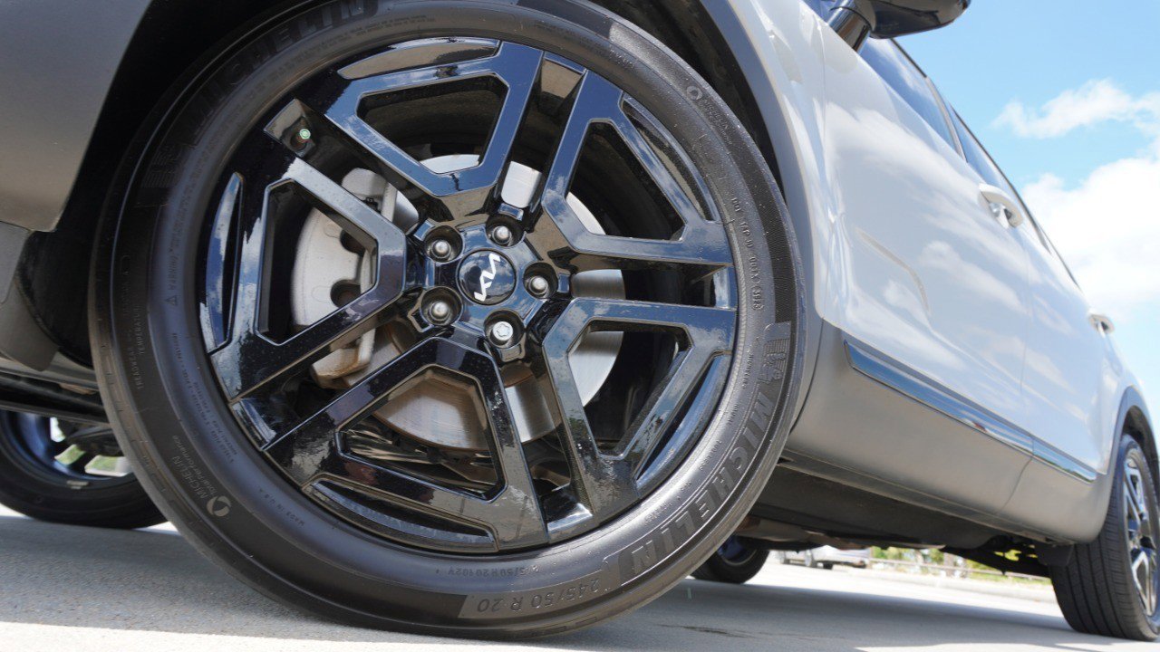 Used 2024 Kia Telluride SX X-Line image 9